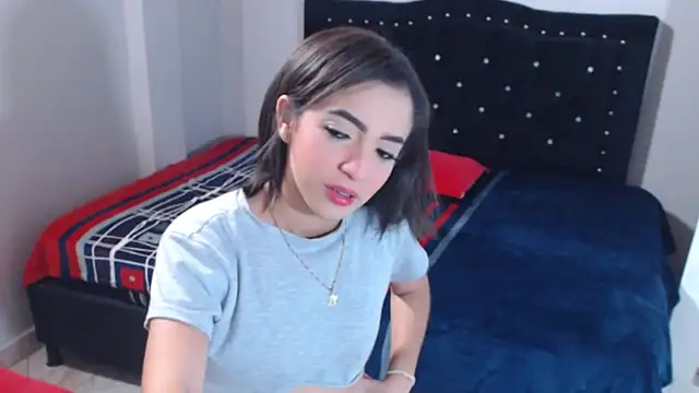 Snapshot of Coraline_Playful chatting on November 28, 2025, 2:42 pm Coraline Playful online show from November 28, 2025, 2:42 pm