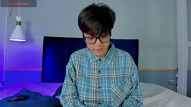 Tsuki Maru online show from November 4, 2025, 1:32 pm