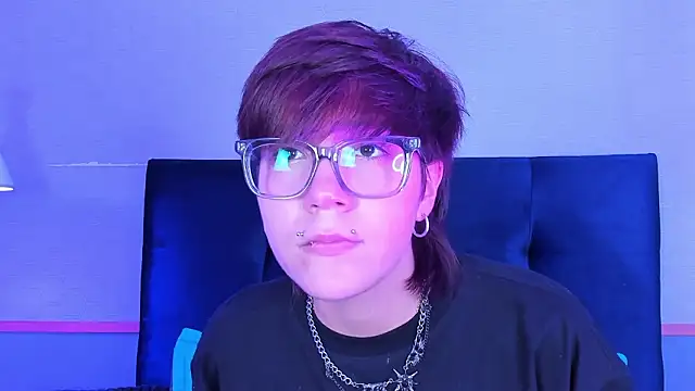 Tsuki Maru online show from February 9, 2026, 8:57 pm