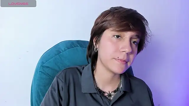 Tsuki Maru online show from April 21, 2026, 1:42 am