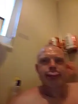 chrissythong online show from May 26, 2026, 8:16 pm