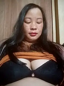 ningchun20 online show from February 27, 2026, 11:05 pm