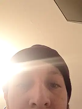 Snapshot of HotRolo chatting on October 28, 2025, 7:34 am HotRolo online show from October 28, 2025, 7:34 am