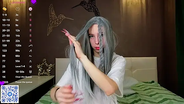 Snapshot of JuliannaWenger chatting on January 13, 2026, 4:34 pm JuliannaWenger online show from January 13, 2026, 4:34 pm