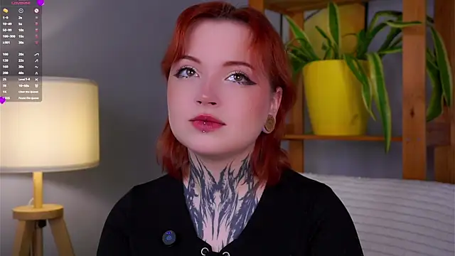 MarnaHarbor online show from October 18, 2025, 1:56 pm