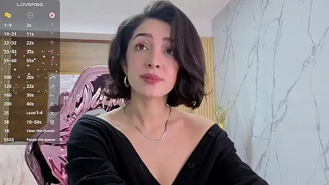 sara lopez s online show from April 23, 2026, 1:57 pm