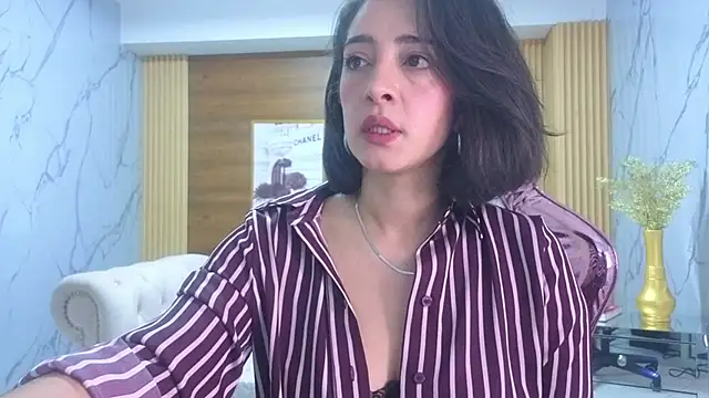 Snapshot of sara_lopez_s chatting on May 11, 2026, 2:12 pm sara lopez s online show from May 11, 2026, 2:12 pm