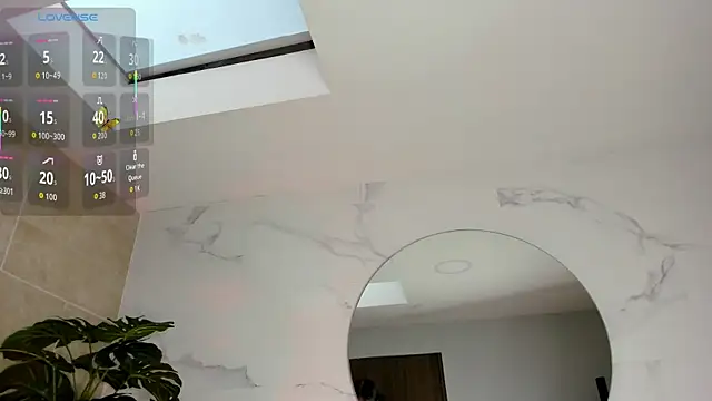 Snapshot of Mila_Hank_ chatting on October 7, 2025, 12:57 pm Mila Hank online show from October 7, 2025, 12:57 pm