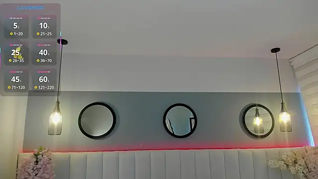 Snapshot of Mila_Hank_ chatting on October 10, 2025, 12:59 pm Mila Hank online show from October 10, 2025, 12:59 pm