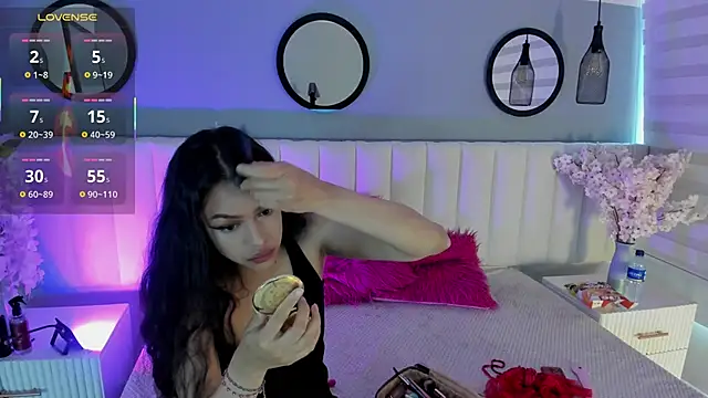 Snapshot of Mila_Hank_ chatting on November 30, 2025, 12:20 pm Mila Hank online show from November 30, 2025, 12:20 pm