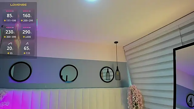 Snapshot of Mila_Hank_ chatting on December 17, 2025, 12:00 pm Mila Hank online show from December 17, 2025, 12:00 pm