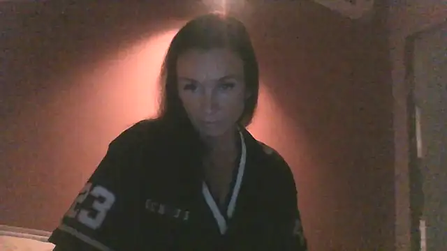 Justnani001 online show from September 8, 2025, 8:19 pm