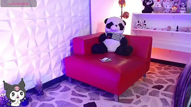 lil candy77 online show from April 6, 2026, 12:06 pm