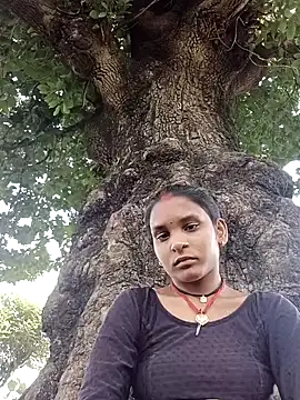 Idhika Jha online show from September 21, 2025, 6:26 am