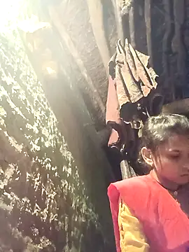 Idhika Jha online show from September 22, 2025, 3:14 pm