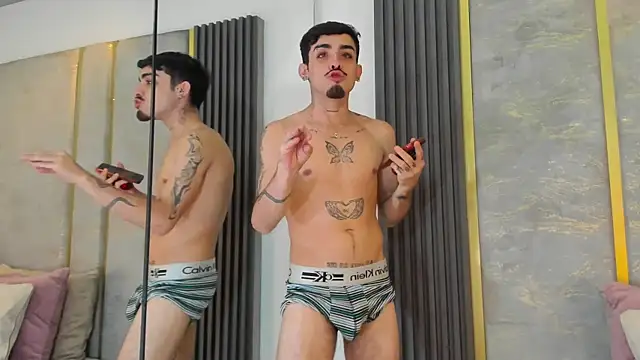 NikoStone  online show from October 5, 2025, 4:55 am