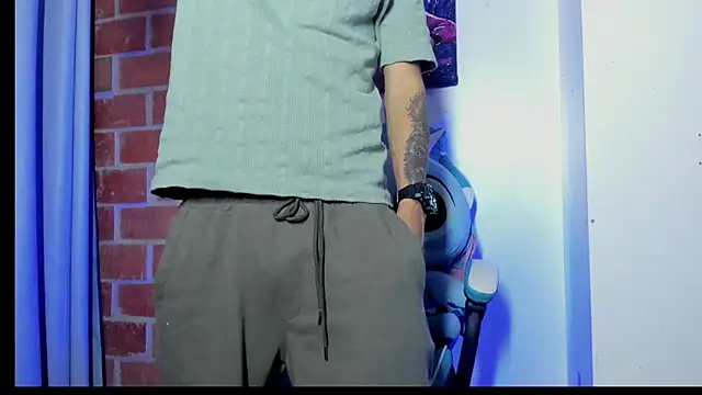 anaximandro hot online show from April 4, 2026, 3:49 am