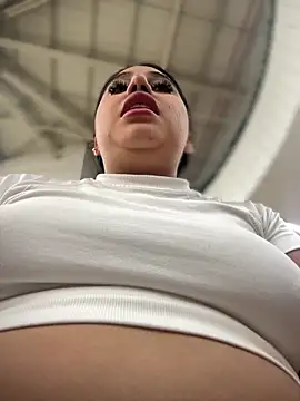 Sophie Dreamss online show from December 21, 2025, 5:42 pm