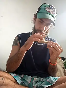 hairy mannn online show from October 31, 2025, 12:50 pm