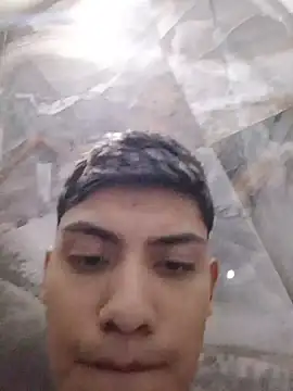 aispuro8505 online show from February 19, 2026, 7:04 am