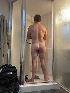 DILFiGuess11 online show from March 1, 2026, 4:36 am