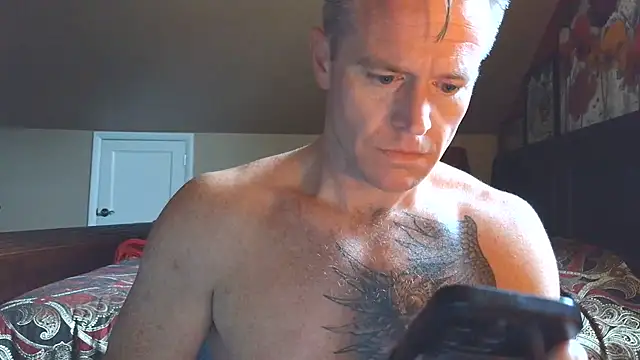 Snapshot of DILFiGuess11 chatting on June 27, 2026, 1:50 pm DILFiGuess11 online show from June 27, 2026, 1:50 pm