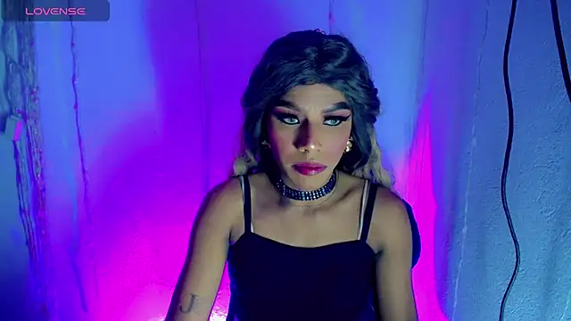 TheBlackwidows online show from December 5, 2025, 8:23 am