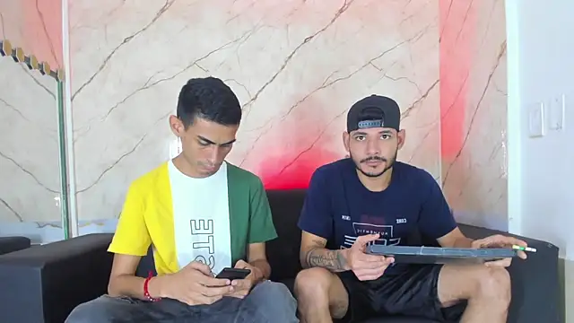 Golldens Dreamss online show from September 19, 2025, 4:14 am