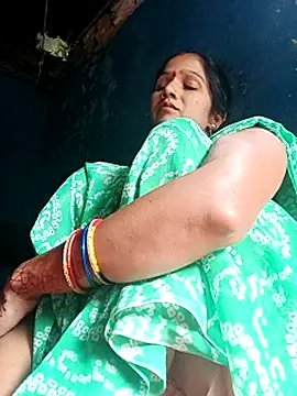 Jooli xx online show from September 12, 2025, 3:17 am