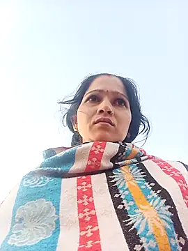 Jooli xx online show from December 17, 2025, 2:17 am