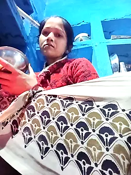 Jooli xx online show from February 9, 2026, 1:31 am