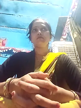 Jooli xx online show from March 13, 2026, 1:29 pm