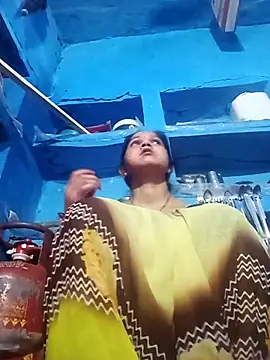 Jooli xx online show from April 22, 2026, 3:09 am