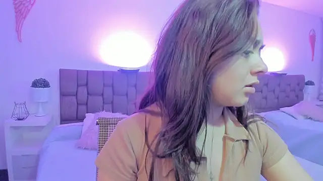 ambar 69  online show from November 10, 2025, 4:55 am