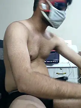 Snapshot of johnysinsr chatting on July 17, 2026, 6:46 pm johnysinsr online show from July 17, 2026, 6:46 pm