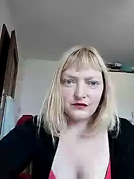 LiluLiluLilu online show from September 23, 2025, 7:55 am