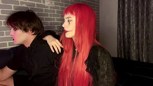 fetchingcouplee online show from October 31, 2025, 2:18 pm