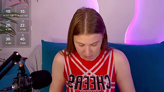 MelanieHenders online show from October 5, 2025, 5:39 am