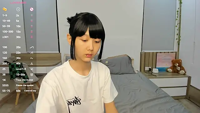 gabby little online show from April 23, 2026, 7:16 pm