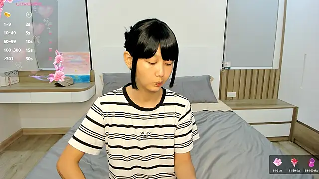 Snapshot of gabby_little chatting on June 29, 2026, 3:23 pm gabby little online show from June 29, 2026, 3:23 pm