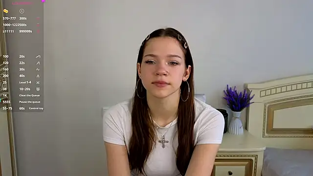 VelvetRisque online show from April 29, 2026, 6:17 am