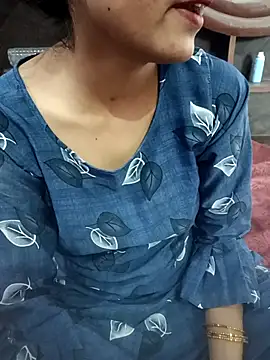 Alina-khan online show from October 2, 2025, 9:16 am