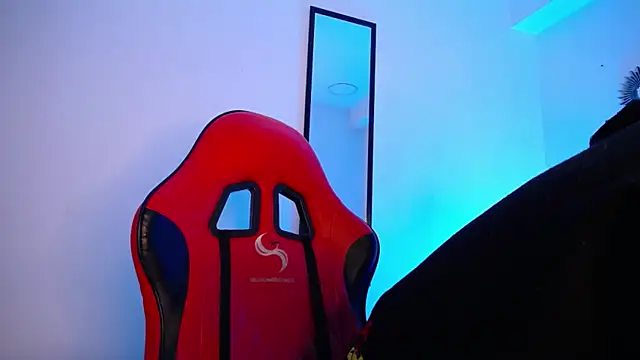 Anhonymus  online show from November 24, 2025, 3:39 am