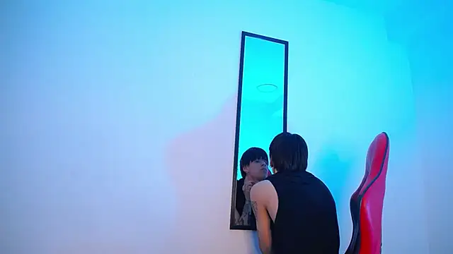 Anhonymus  online show from December 4, 2025, 3:38 am