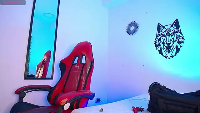 Anhonymus  online show from December 5, 2025, 3:59 am