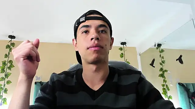 Muscle Scott online show from October 14, 2025, 12:06 pm