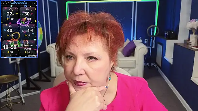 Kira Kenett online show from September 15, 2025, 7:19 am