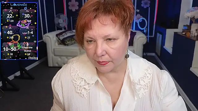 Kira Kenett online show from October 19, 2025, 6:58 am