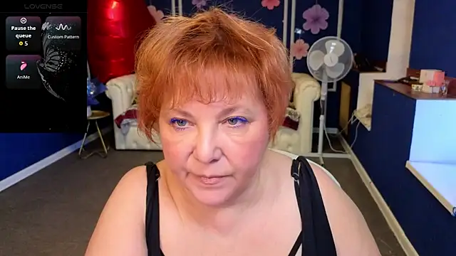 Kira Kenett online show from May 20, 2026, 3:45 am