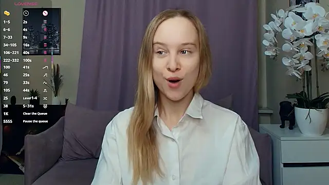 SoonMoor online show from March 3, 2026, 6:47 pm